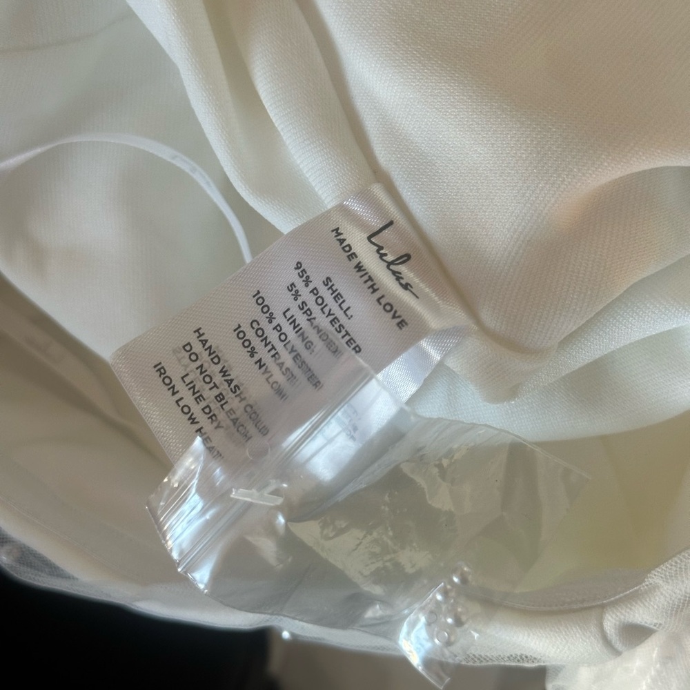 Profound Glamour Ivory Pearl Off-the-Shoulder Tulip Maxi Dress - Ivory - Small - Picture 9 of 12